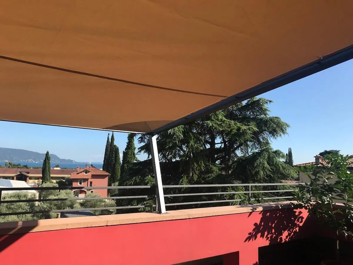 Mansarda Del Velista Apartment Toscolano Maderno Italy